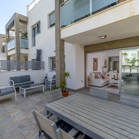 Espanhouse Caroline דירה